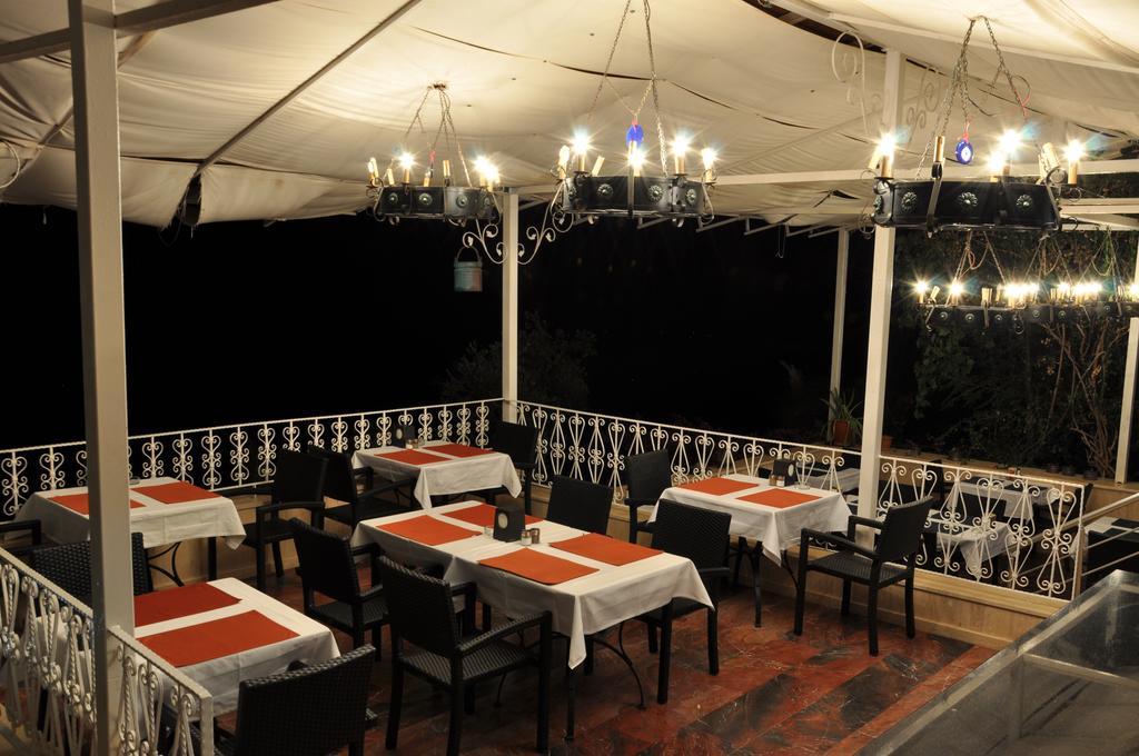 Caretta Hotel Kalkan Exteriör bild