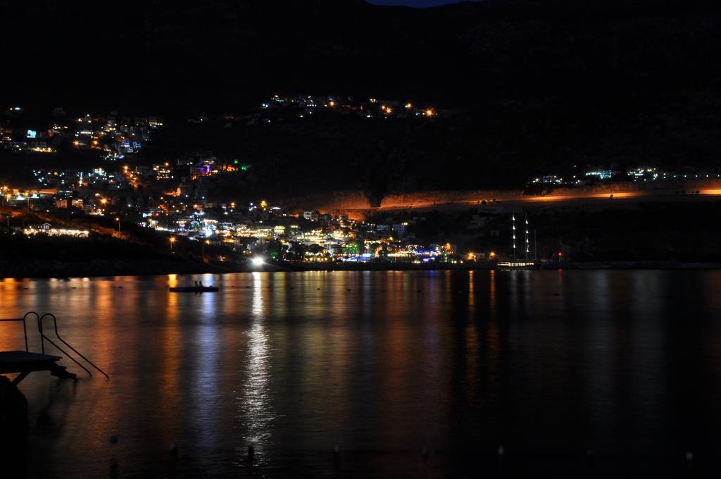 Caretta Hotel Kalkan Exteriör bild