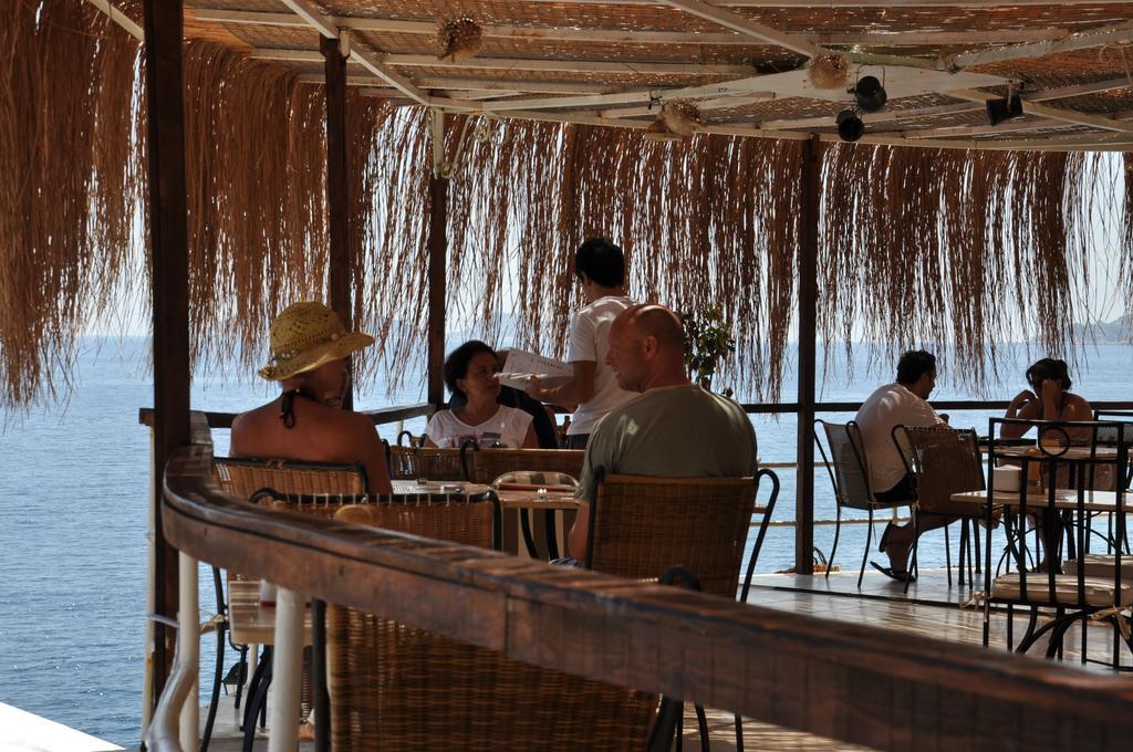Caretta Hotel Kalkan Exteriör bild