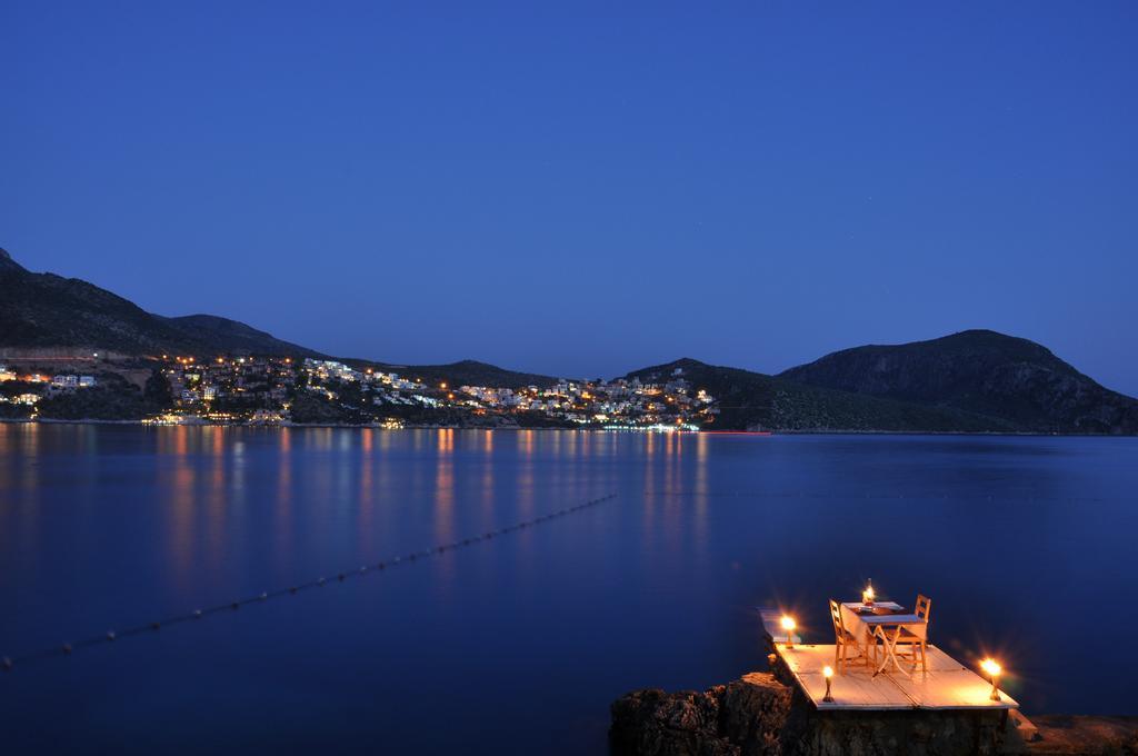 Caretta Hotel Kalkan Exteriör bild