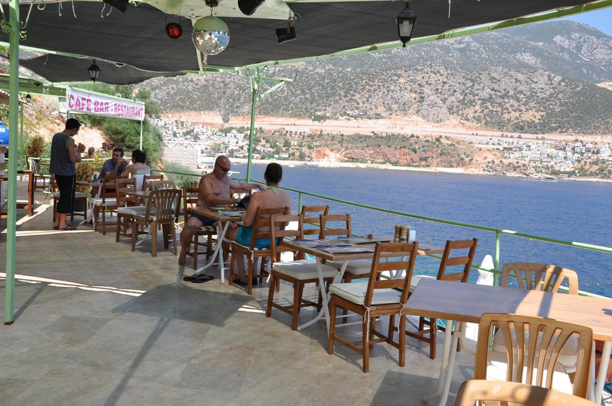 Caretta Hotel Kalkan Exteriör bild
