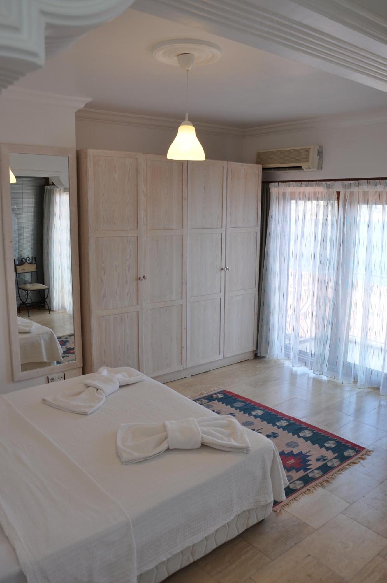 Caretta Hotel Kalkan Rum bild